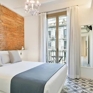 https://uma-suites-sagrada-familia.catalonia-hotels.com