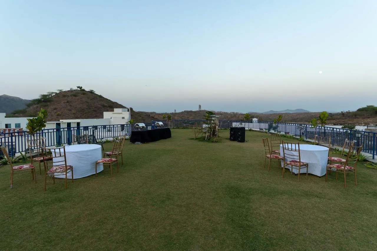 Ramee Royal Resort & Spa - Udaipur 5*,